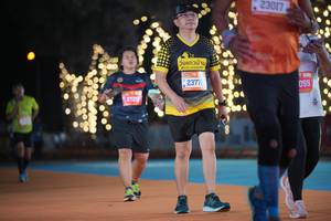 BIB: 2377, 23017, 055
                            <button type="button" onclick="openModal(21487285)" class="btn btn-primary btn-sm float-right btn-popup" data-toggle="modal" data-target=".modal-high-quality">
                        <i class="fas fa-shopping-cart"></i> Add to Cart
                    </button>
                                            <button type="button" onclick="isThisMe(21487285, true)" class="btn btn-success btn-sm float-right btn-popup btn-isme hidden" data-toggle="tooltip" data-placement="bottom" title="นี่คือรูปของคุณใช่ไหม คลิกที่นี่เพื่อเอาเข้าอัลบั้ม">
                        <i class="fas fa-plus"></i> Add to album
                    </button>
                    <button type="button" onclick="isThisMe(21487285, false)" class="btn btn-warning btn-sm float-right btn-popup btn-isnotme hidden">
                        <i class="fas fa-ban"></i> Remove from album
                    </button>